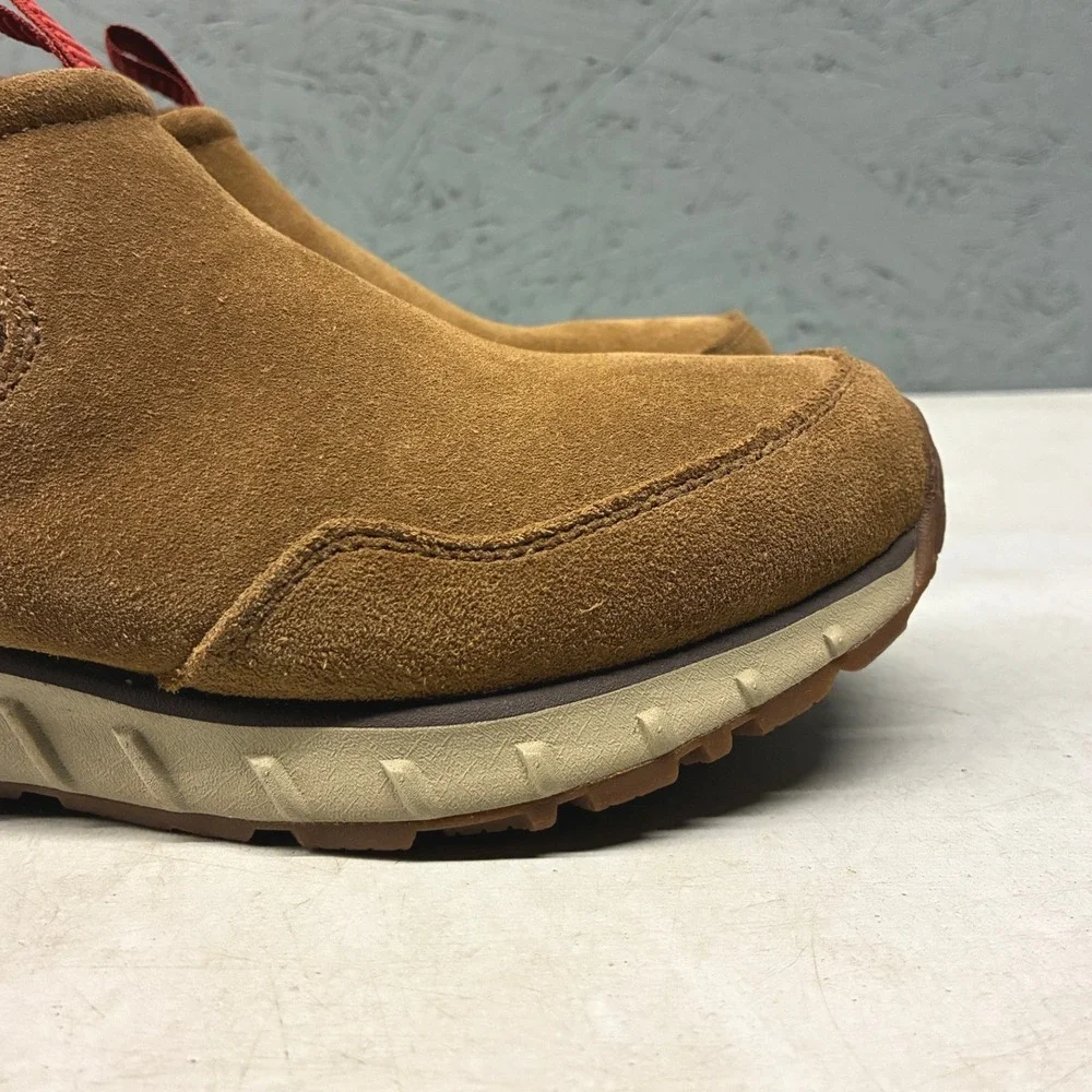 L.L. Bean no visible
